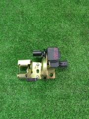 Запчасть замок стекла багажника Jeep Grand Cherokee 2005