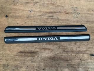 Запчасть накладка на порог салона (комплект) Volvo XC90 2007