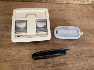 Запчасть плафон освещения салона Jeep Liberty 2008