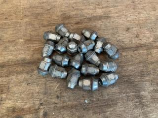 Запчасть гайка колесная (комплект) Jeep Liberty 2008