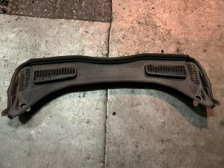 Запчасть решетка под лобовое стекло / жабо Ford Kuga 2013