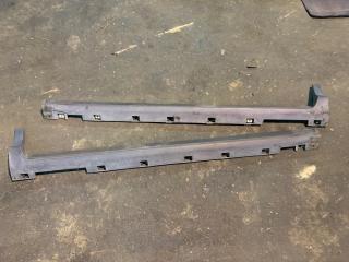 Запчасть накладка на порог наружная (комплект) Ford Kuga 2013