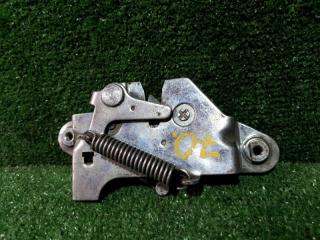 Замок капота UAZ Patriot 2013