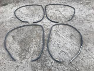 Уплотнитель Chevrolet Aveo 2008 Б/У Уплотнитель Chevrolet Aveo 2008