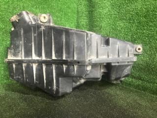 Корпус воздушного фильтра Nissan Cefiro PA33 VQ25DD Корпус воздушного фильтра Nissan Cefiro PA33 VQ25DD