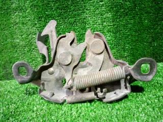 Замок капота Nissan Sunny 2001