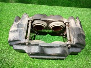 Суппорт передний правый Toyota Land Cruiser Prado 2005
