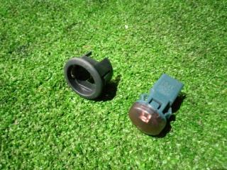Запчасть датчик света Toyota Isis 2012 ZGM10 2ZR-FAE 89121-21020 Б/У Датчик света Toyota Isis 2012 ZGM10 2ZR-FAE 89121-21020 Б/У