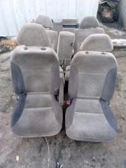 Сиденья Honda Stream 2000