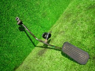 Педаль газа Toyota Sprinter 1998