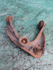 Рычаг подвески передний правый Mazda Mazda 6 2002