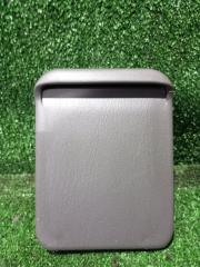 Бардачок Toyota Carina 2000