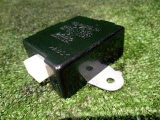 Блок управления дверьми Toyota Corolla Spacio 2001