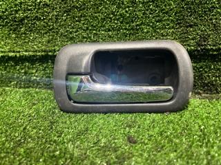 Ручка двери внутренняя передняя левая Honda Stream 2000