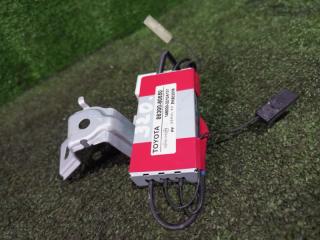 Антенна Toyota Land Cruiser Prado 2013