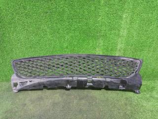Решетка бампера Mazda Axela 2004
