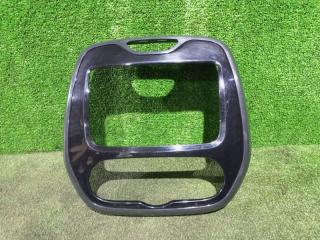 Рамка магнитолы Renault Kaptur 2020