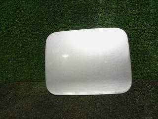 Лючок бензобака Toyota Platz 2001