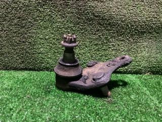 Шаровая опора передняя левая Toyota Avensis 2012