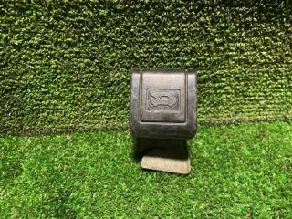 Ручка открывания капота Toyota Ipsum 1997 Б/У Ручка открывания капота Toyota Ipsum 1997