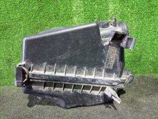 Корпус воздушного фильтра Toyota Corolla Runx 2004