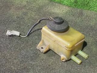 Бачок тормозной Toyota Ipsum 1997