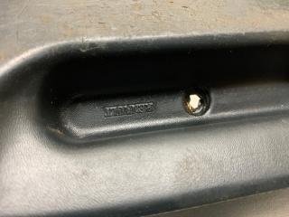 Накладка двери багажника задняя Kangoo 1997-2007 K4M