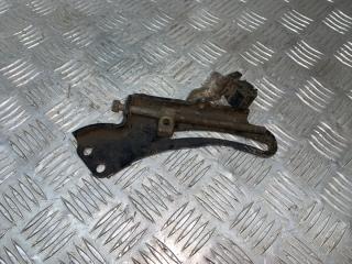 Запчасть натяжитель ремня генератора Nissan Primera 2 1995-2000