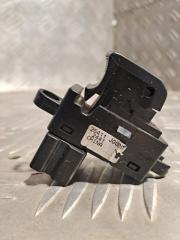 Запчасть кнопка стеклоподъемника Nissan X-trail 2007-2015