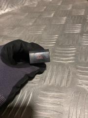 Запчасть кнопка аварийной сигнализации Volkswagen Polo 2016