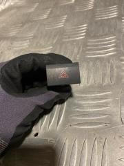 Запчасть кнопка аварийной сигнализации Volkswagen Polo 2015