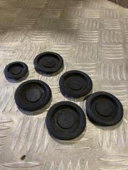 Запчасть заглушка кузова Toyota Hilux 7 2004-2015