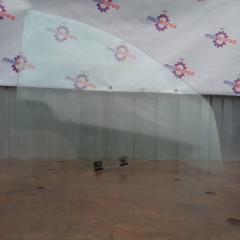 Стекло двери переднее правое Lada Largus