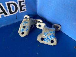 Запчасть петля дверная передняя правая TOYOTA HARRIER 2005.07