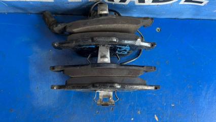 Тормозные колодки комплект переднее A4 2006 8ED BWE