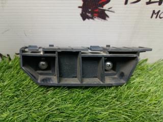 Салазка пластиковый передняя левая Honda Fit 2005