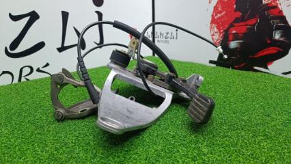 Механизм стояночного тормоза Mercedes-Benz 220Е 1995