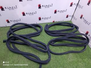 Уплотнительная резинка боковой двери Mercedes-Benz S500 1997 контрактная Уплотнительная резинка боковой двери Mercedes-Benz S500 1997