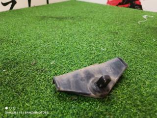 Крепление бампера правое Toyota Ipsum 2005 Б/У Крепление бампера правое Toyota Ipsum 2005