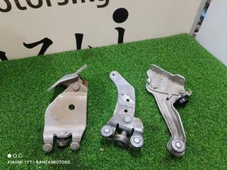 Ролик раздвижной двери левый Toyota ALPHARD