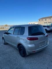 Крышка багажника Mazda Demio 2003