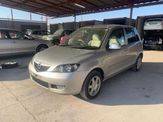 Запчасть крыло переднее левое Mazda Demio 2004