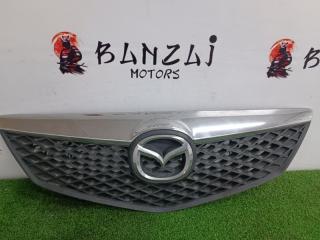 Решетка радиатора Mazda Demio 2002