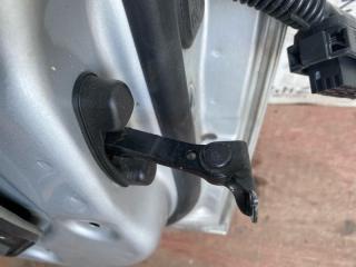 Ограничитель двери передний левый HYUNDAI Grandeur 2018