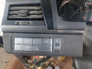 Фото запчасти панель управления функциями автомобиля Ssang Yong Rexton 2020 контрактная запчасть Запчасть панель управления функциями автомобиля Ssang Yong Rexton 2020