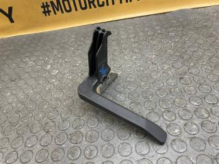 Фото запчасти крюк капота Citroen C4 PICASSO 2017 контрактная запчасть Запчасть крюк капота Citroen C4 PICASSO 2017