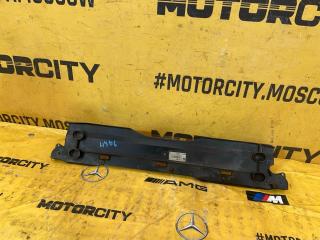 Запчасть кронштейн радиатора BMW 745i 2004