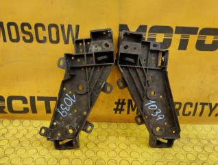 Фото запчасти кронштейны фар NISSAN FUGA 2013 контрактная запчасть Запчасть кронштейны фар NISSAN FUGA 2013