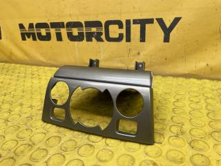 Запчасть накладка центральной консоли Peugeot 308 2011