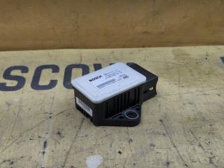 Фото запчасти датчик ускорения Mercedes-Benz V-Class контрактная запчасть Запчасть датчик ускорения Mercedes-Benz V-Class